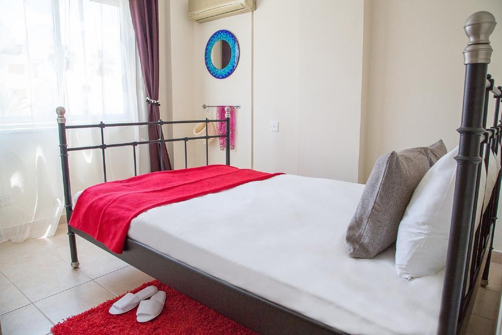 Paphos Love Nest Apartment Oda fotoğraf